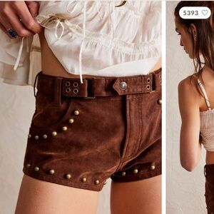 We The Free the cool kid suede micro shorts - Shaved chocolate